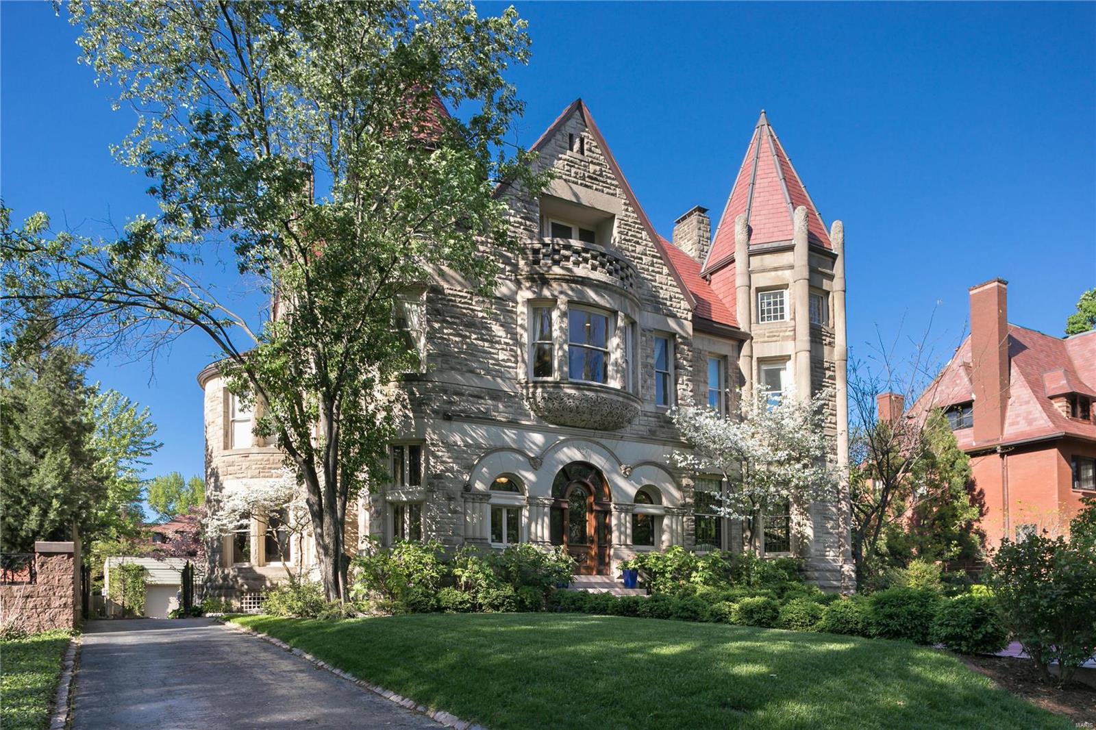 Westmoreland Place - Residential