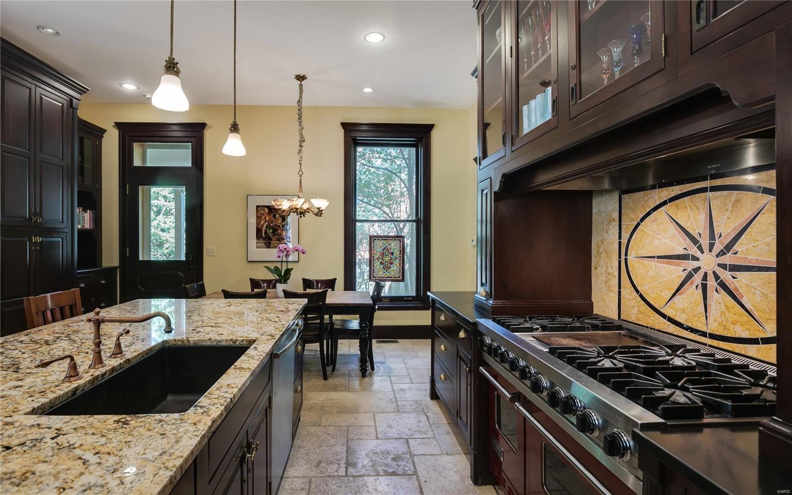 Westmoreland Place - Residential