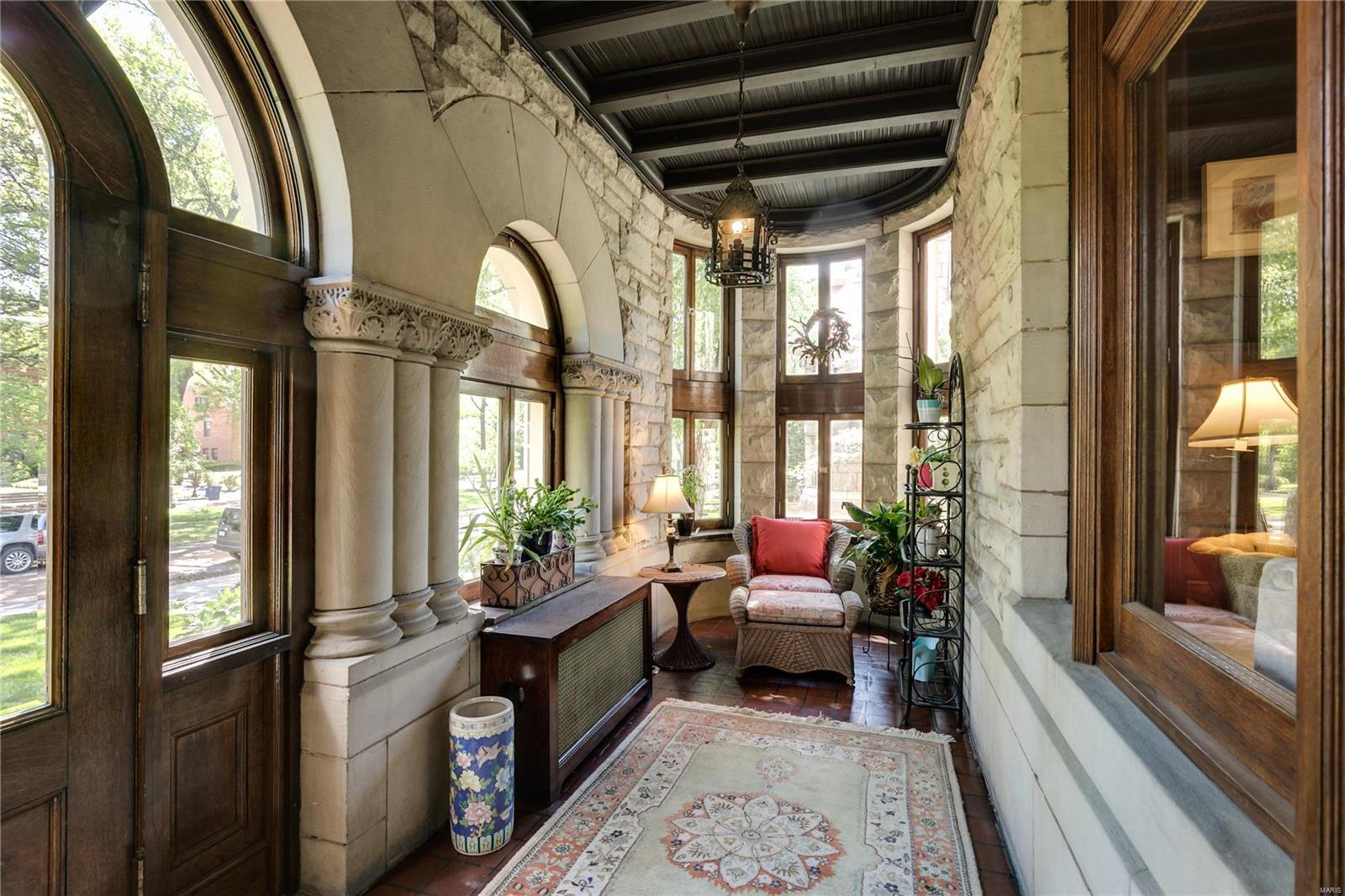 Westmoreland Place - Residential