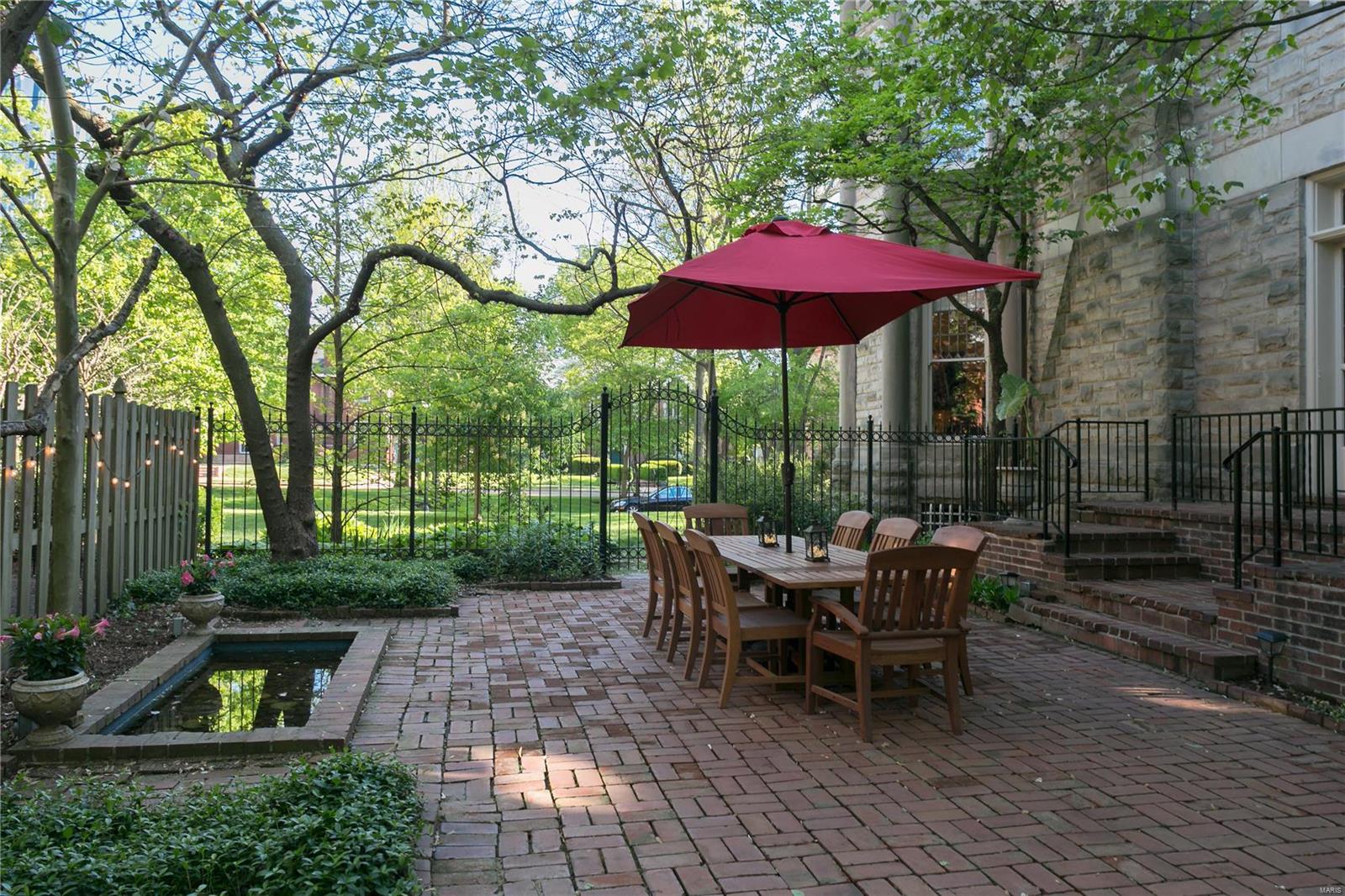 Westmoreland Place - Residential