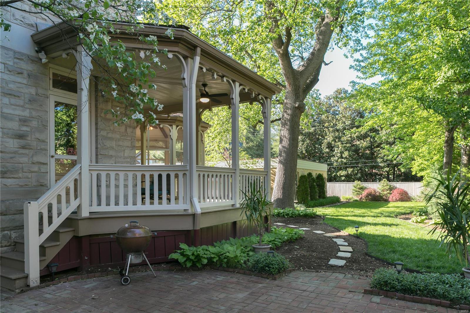 Westmoreland Place - Residential