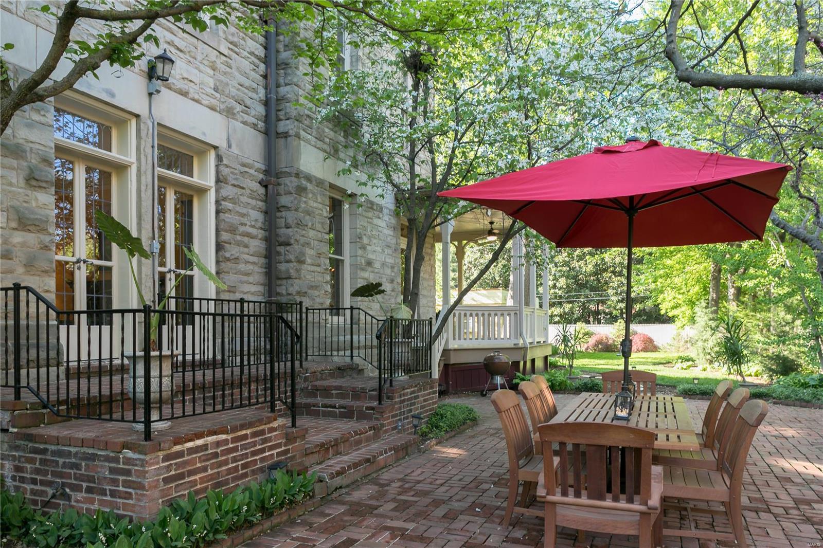 Westmoreland Place - Residential