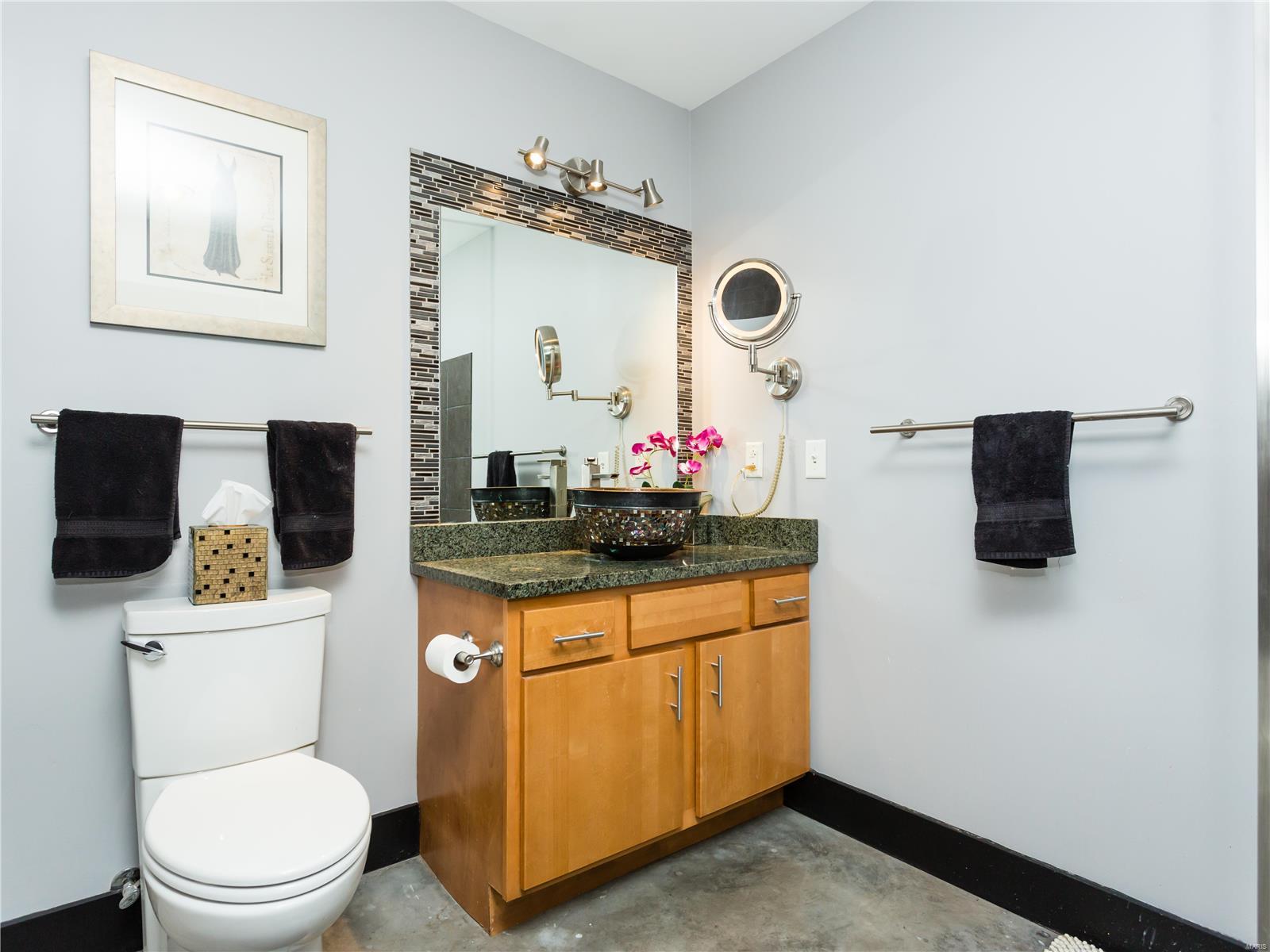 Lucas Lofts Condos - Residential