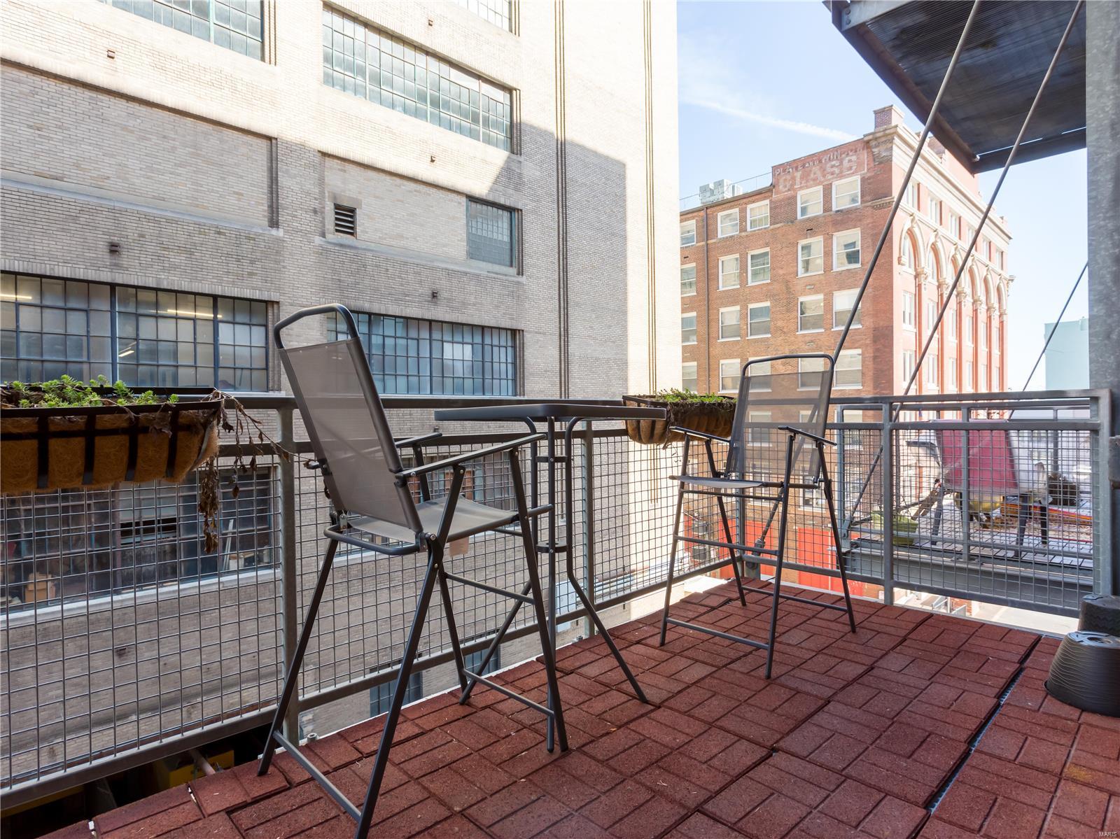 Lucas Lofts Condos - Residential