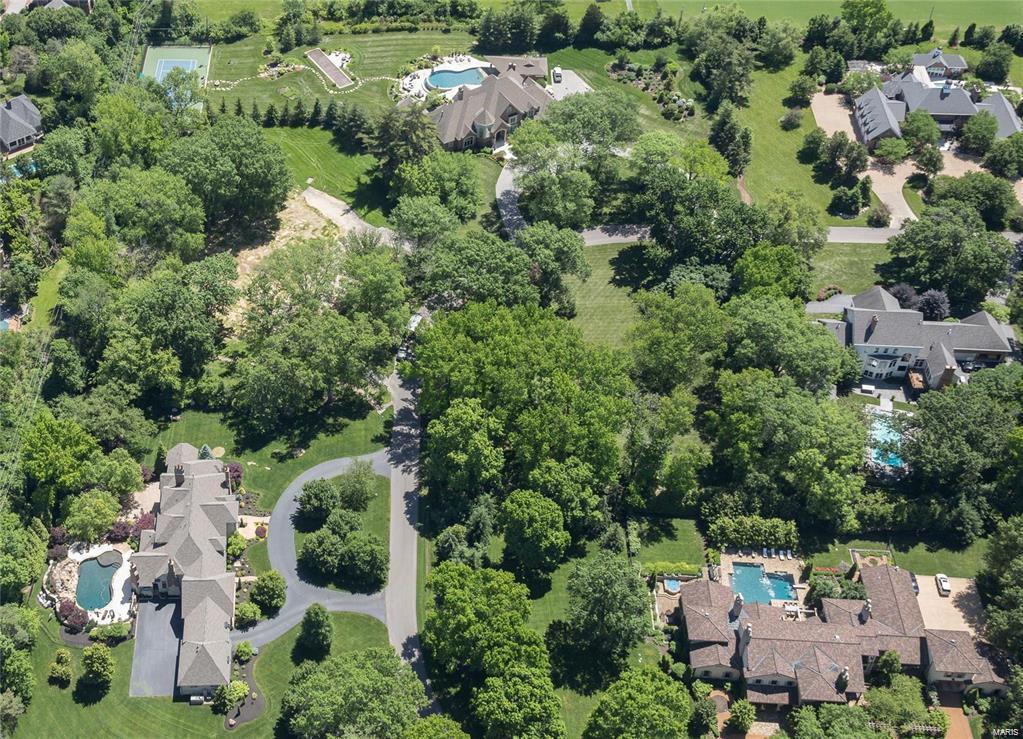 Huntleigh Woods - Land