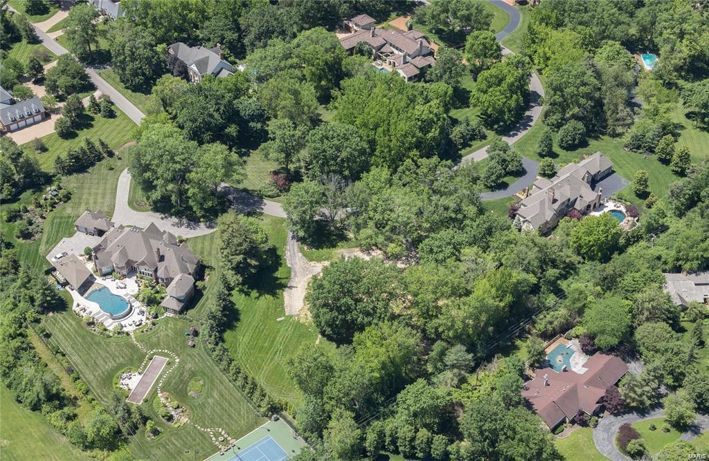 Huntleigh Woods - Land