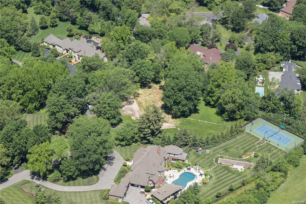 Huntleigh Woods - Land