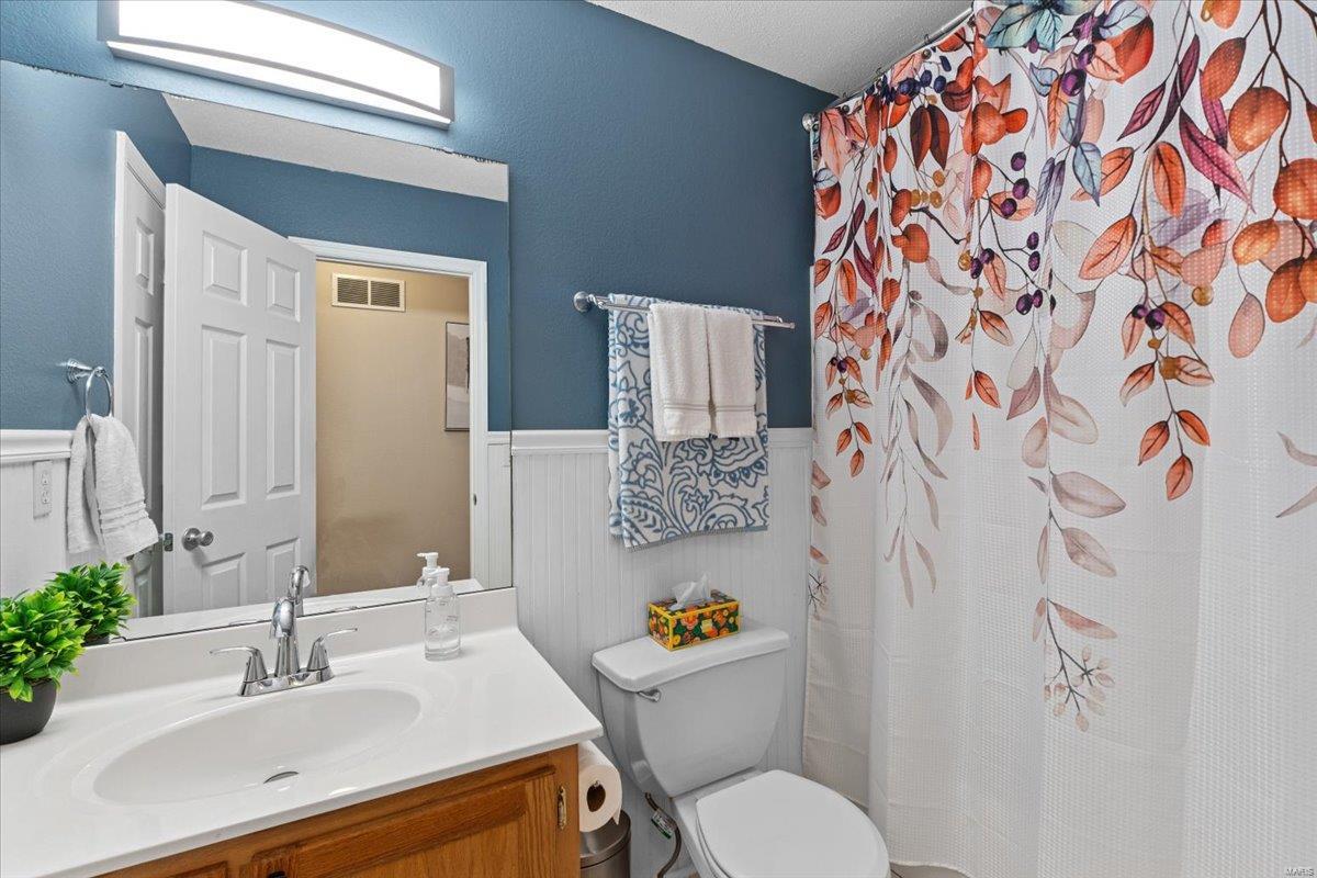 High Ridge, Missouri 63049, United States, 3 Bedrooms Bedrooms, ,2 BathroomsBathrooms,Residential,Pending,9008