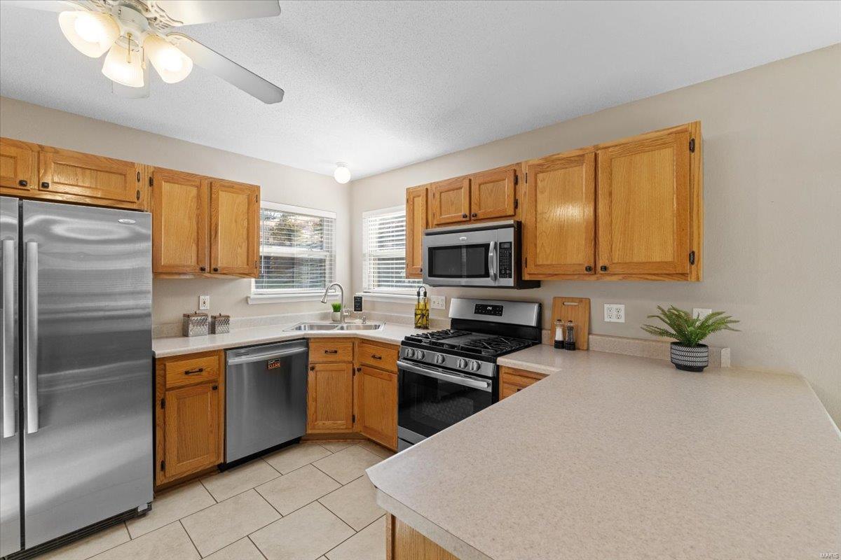 High Ridge, Missouri 63049, United States, 3 Bedrooms Bedrooms, ,2 BathroomsBathrooms,Residential,Pending,9008