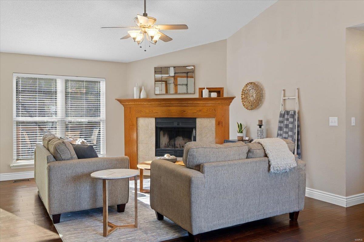 High Ridge, Missouri 63049, United States, 3 Bedrooms Bedrooms, ,2 BathroomsBathrooms,Residential,Pending,9008