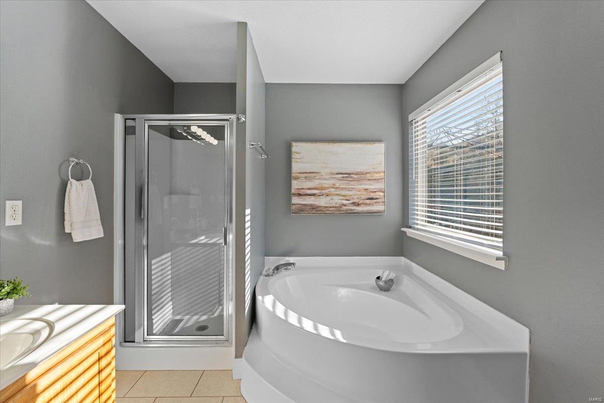 High Ridge, Missouri 63049, United States, 3 Bedrooms Bedrooms, ,2 BathroomsBathrooms,Residential,Pending,9008