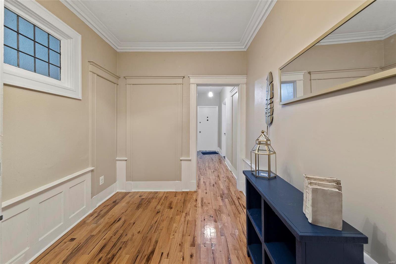 Debaliviere Place - Residential Income