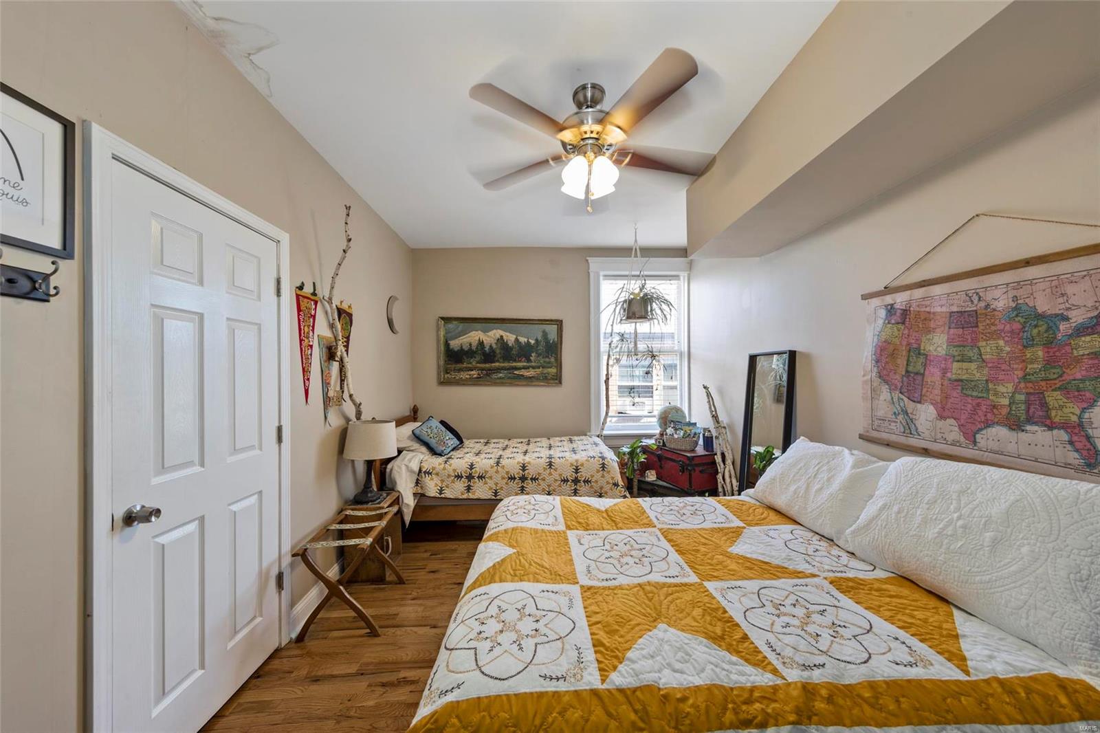 Debaliviere Place - Residential Income