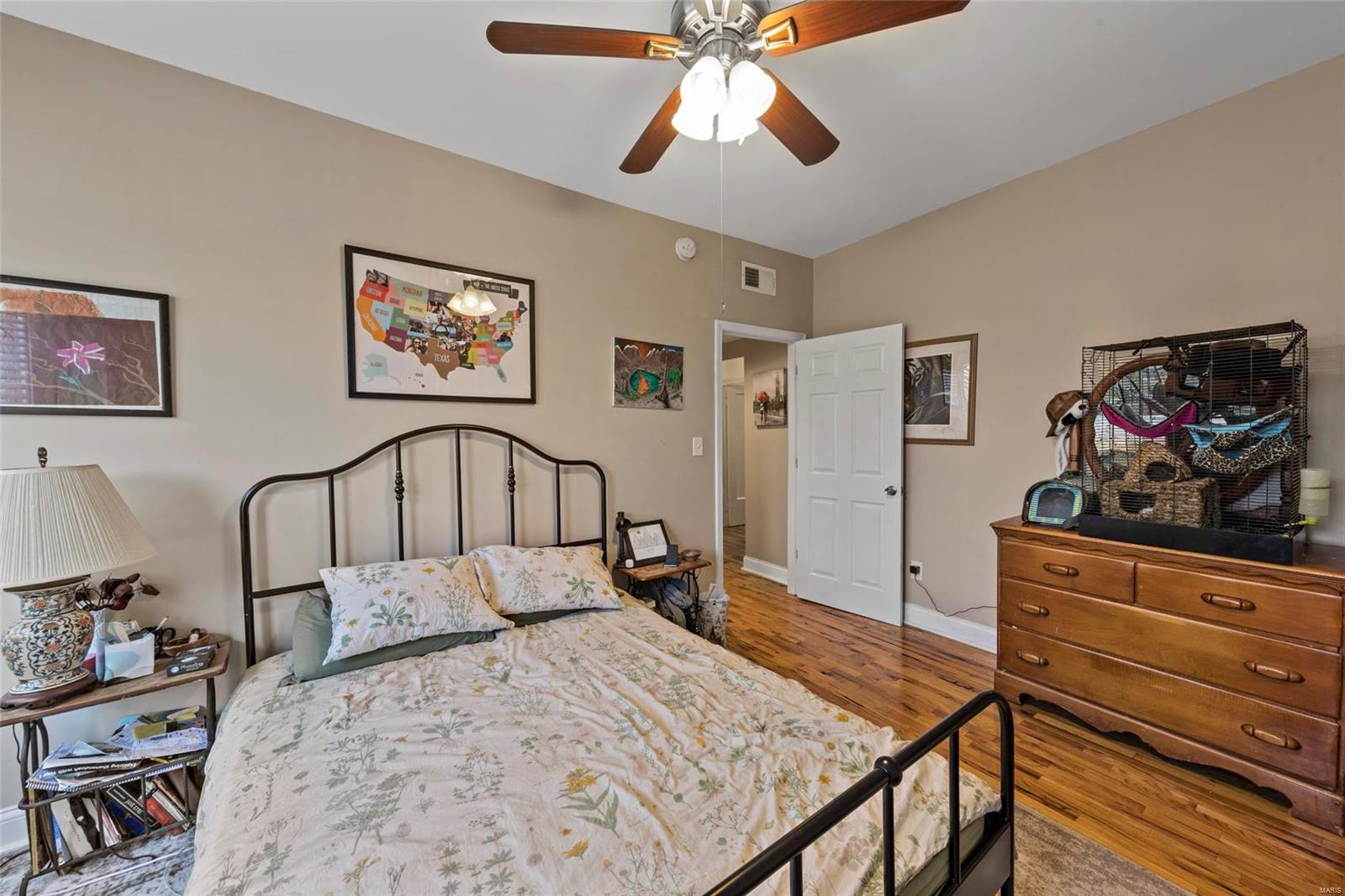 Debaliviere Place - Residential Income