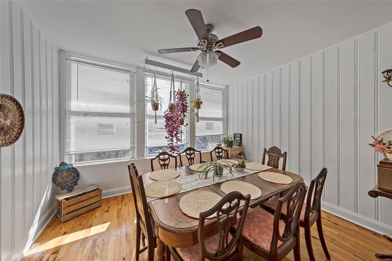 Debaliviere Place - Residential Income