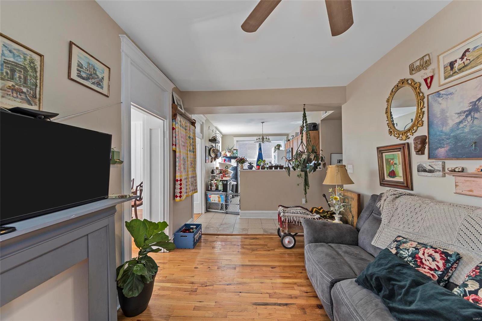 Debaliviere Place - Residential Income