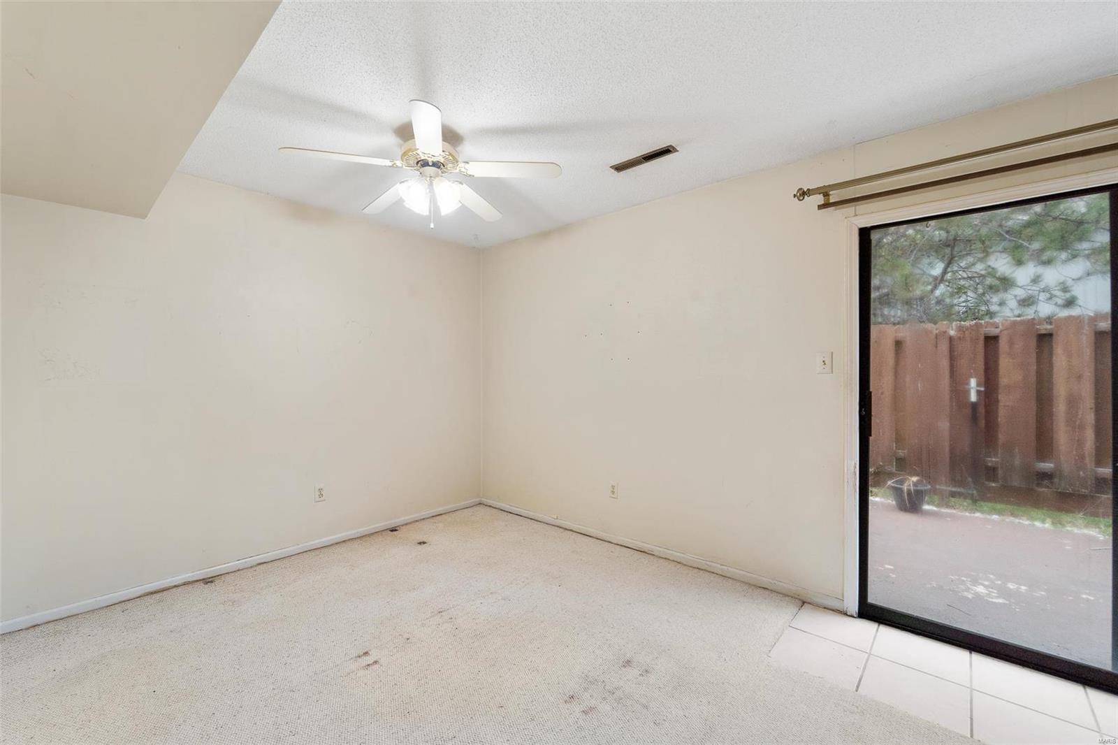 LAKEWOOD ESTS & VILLA - Residential