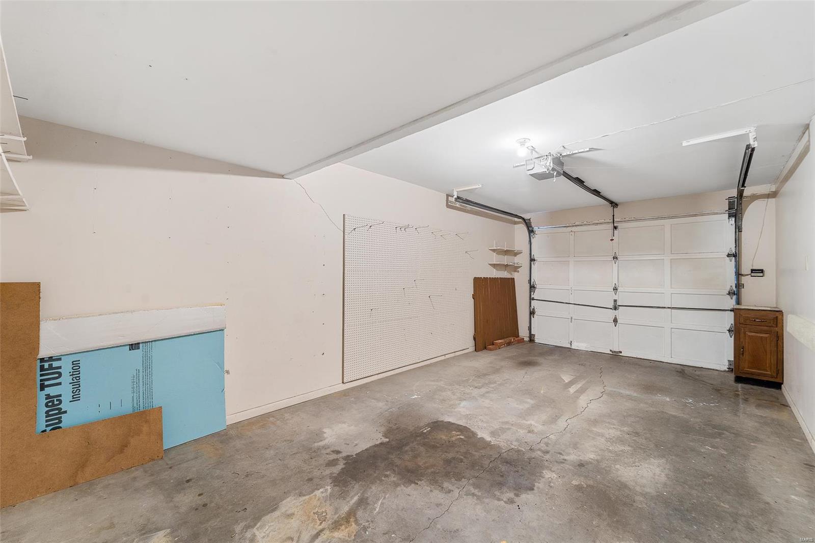 LAKEWOOD ESTS & VILLA - Residential