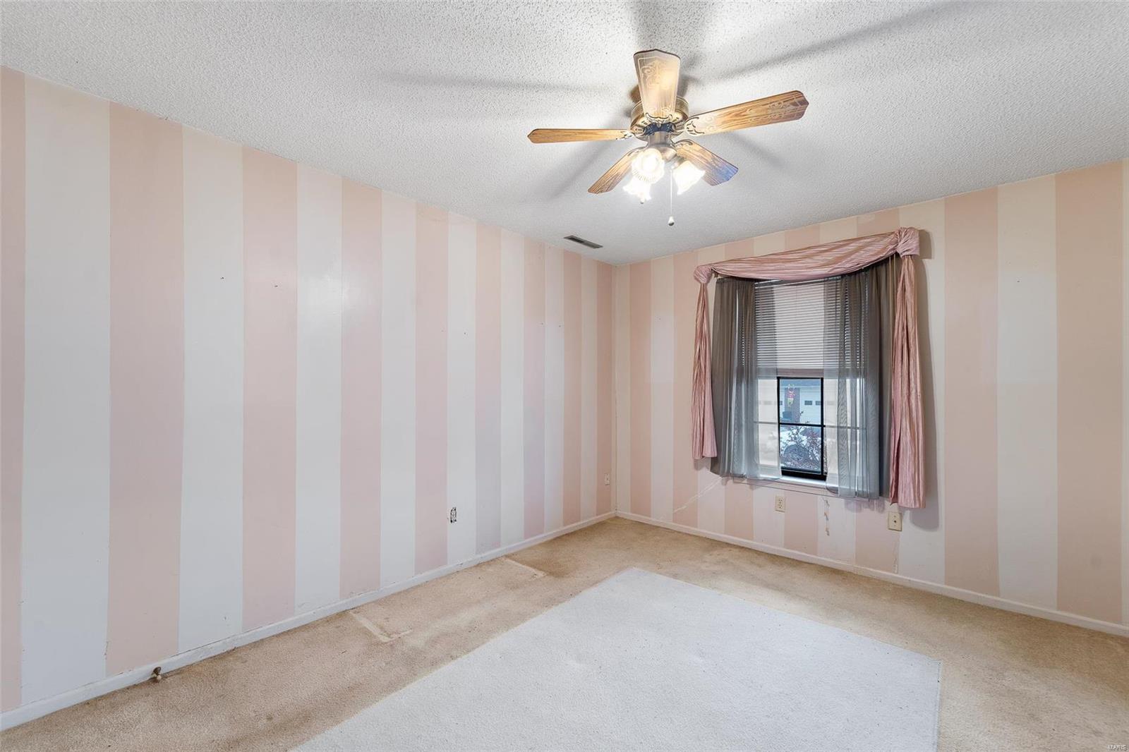 LAKEWOOD ESTS & VILLA - Residential