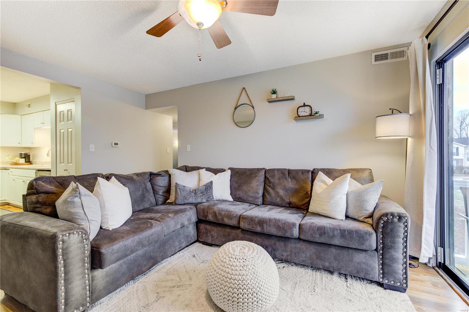 Victoria Crossing Condo Ph Two - Residential