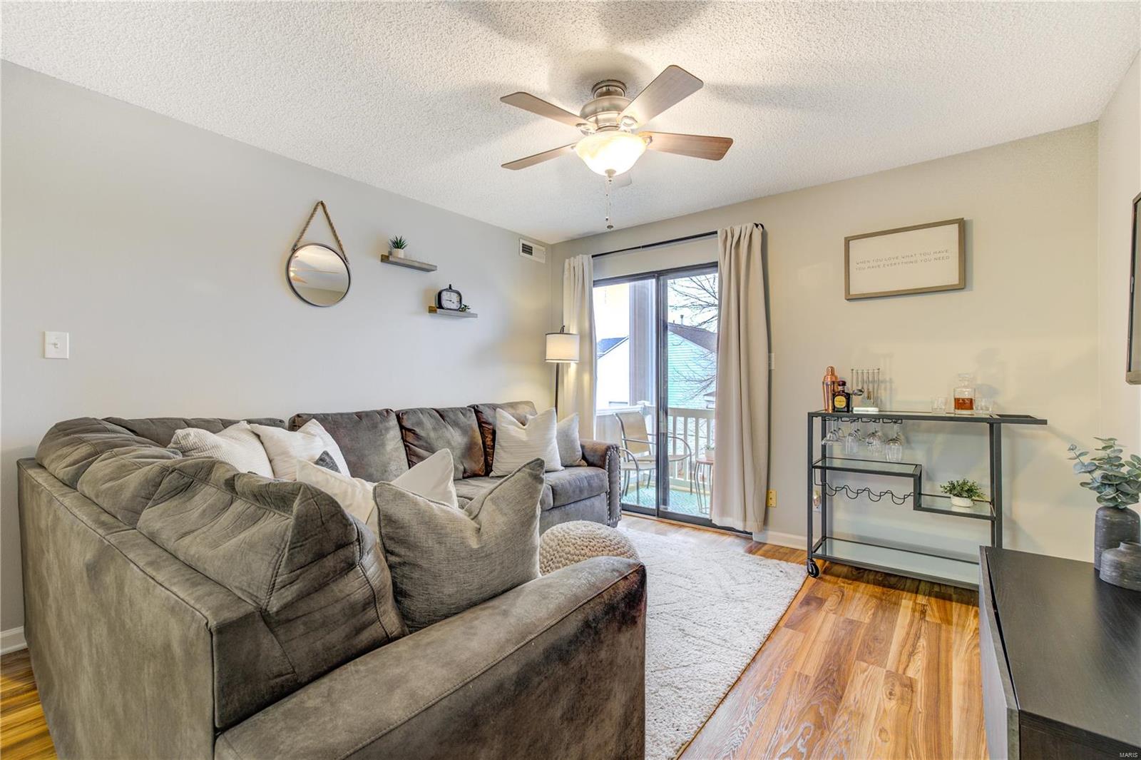 Victoria Crossing Condo Ph Two - Residential