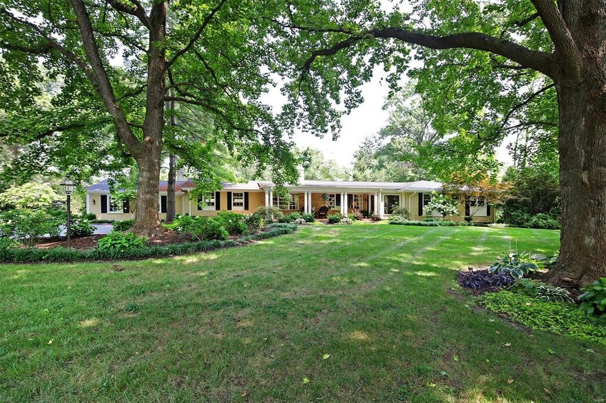 Immaculate,updated & thoughtfully expanded ranch, nestled on a quiet Lane in Frontenac-- perfect for the discriminating buyer. Discover this 4 bed, 3 full & 2 half bath home w/ multiple generous living spaces, in addition to a 4 car + garage, stunning pool & spa,custom patio, screened porch & multi-use workout rm/main flr laundry. The flow thruout this home lends itself to fabulous entertaining space as well as everyday living.  Luxury all on one level plus fin LL.Custom high-end kitchen opens to spacious light-filled Great rm flanked w a wall of French drs opening to pool. Large private Master Suite w sitting area & door leading to pool.  3 additional bedrooms/ 2 full baths on separate wing. Present owner did a MULTITUDE of upgrades: gorgeous new pool & landscaping, fence,remodeled master bath, new carpet in Master, recessed lights thruout, new roof & driveway,3 new ac units,new freplace surround, total powder rm remodel, stone wall in basement,new garage doors, ETC. Additional Rooms: Sun Room