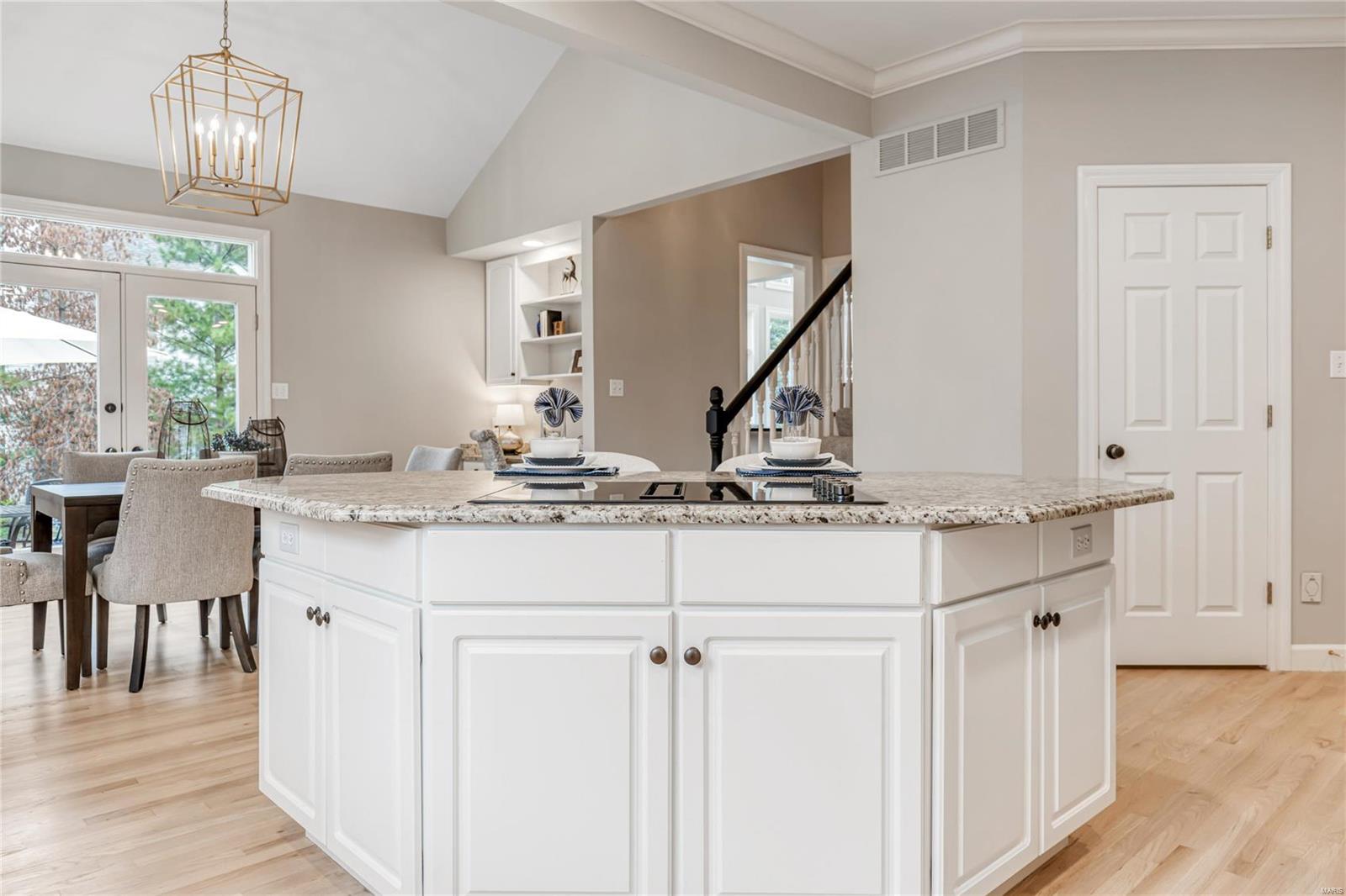 Manderleigh Of Town & Country - Residential