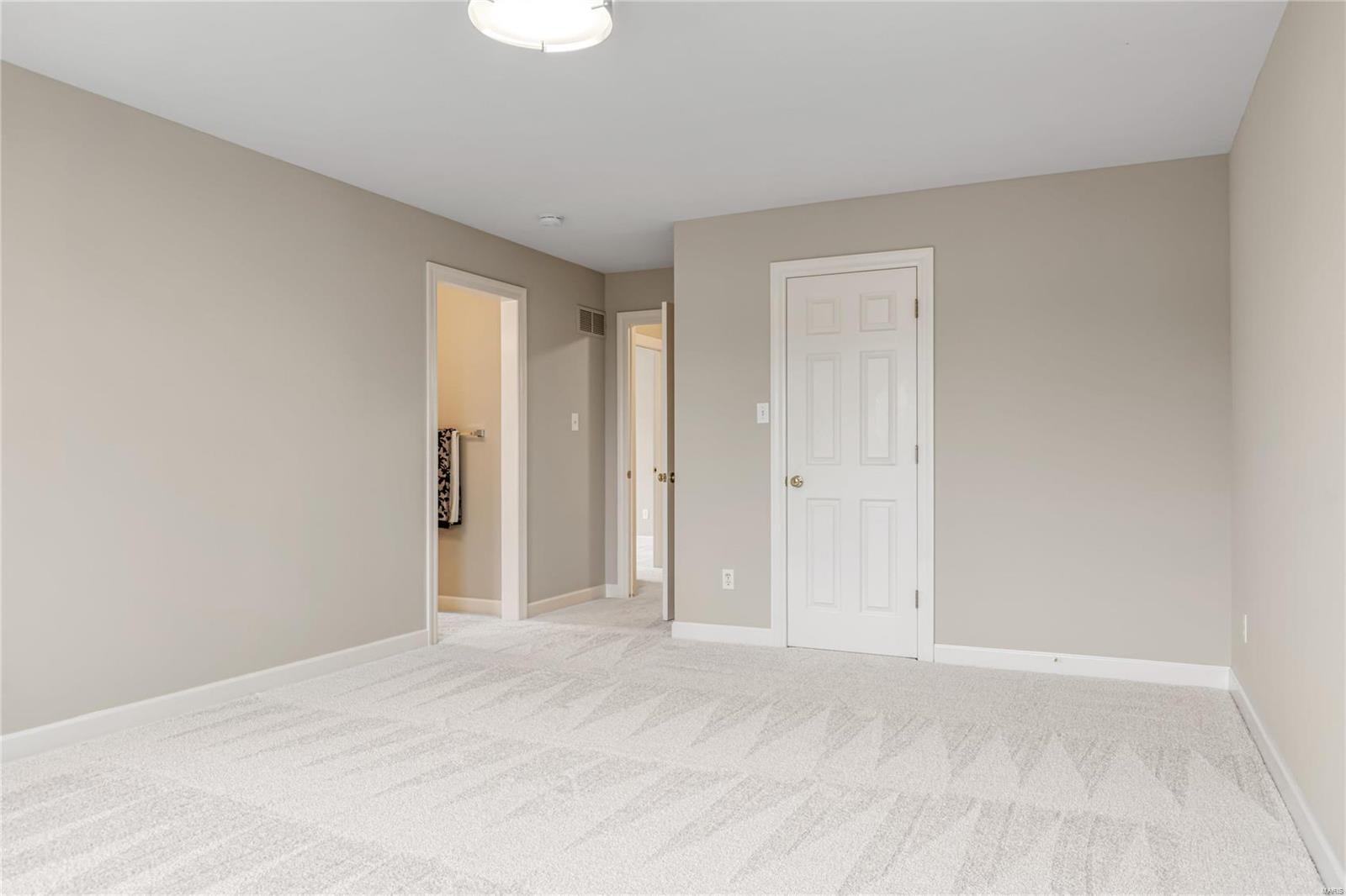 Manderleigh Of Town & Country - Residential