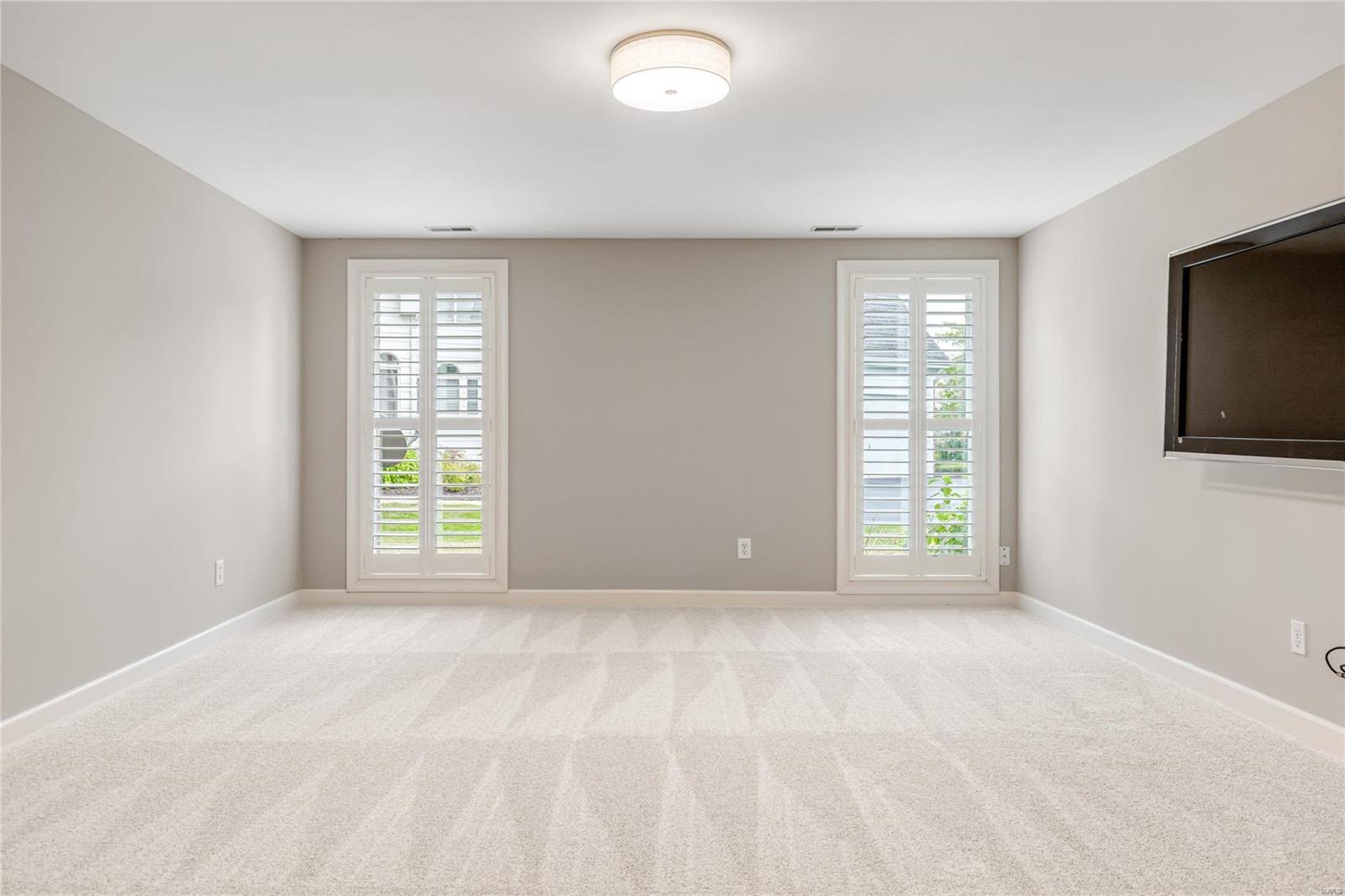 Manderleigh Of Town & Country - Residential