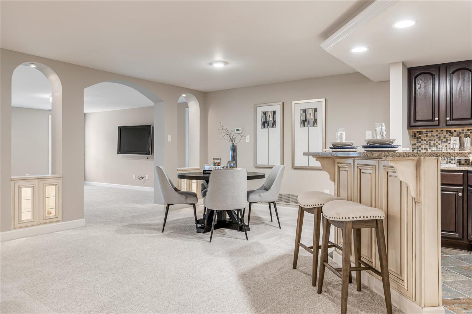 Manderleigh Of Town & Country - Residential