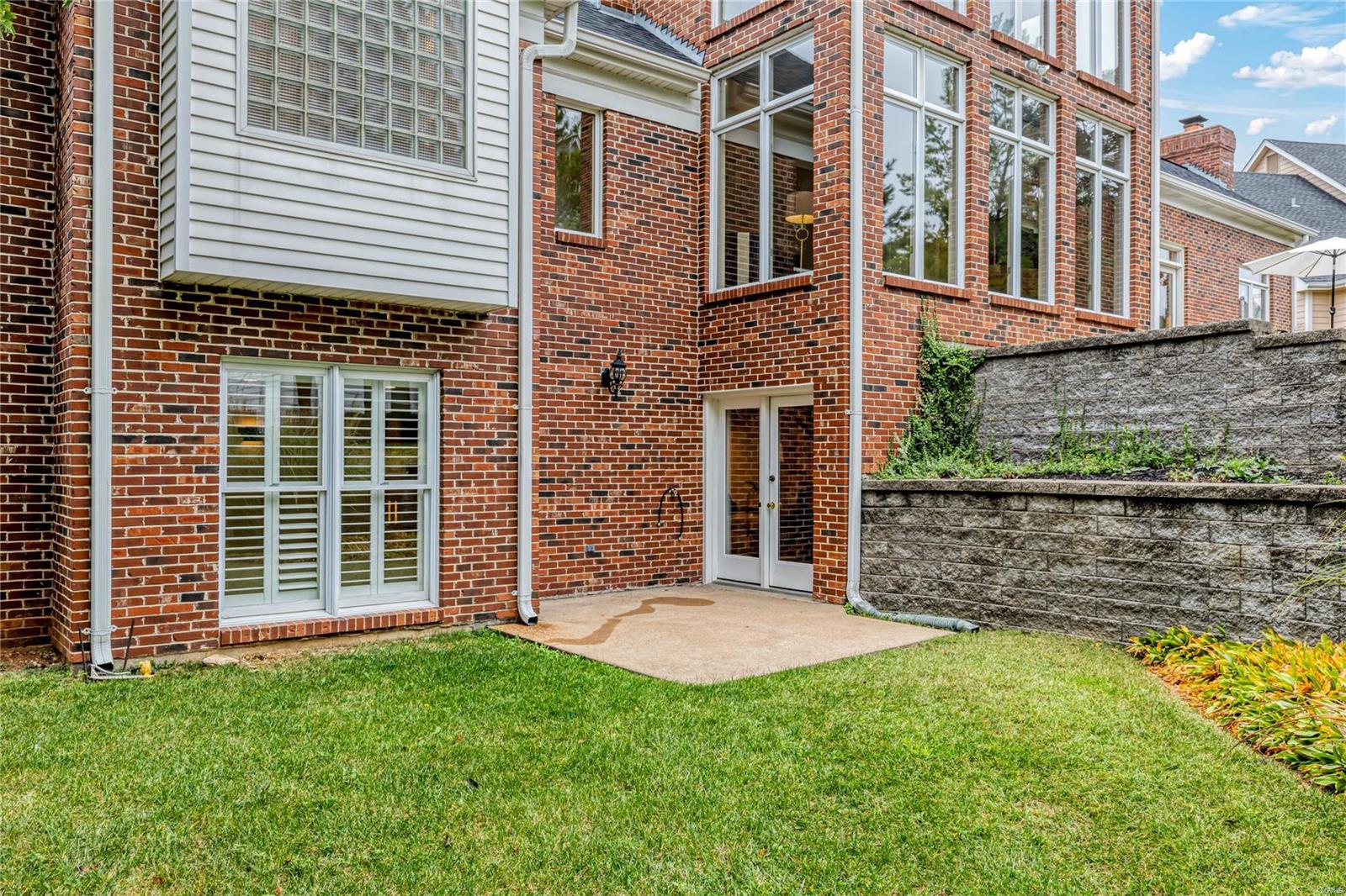 Manderleigh Of Town & Country - Residential