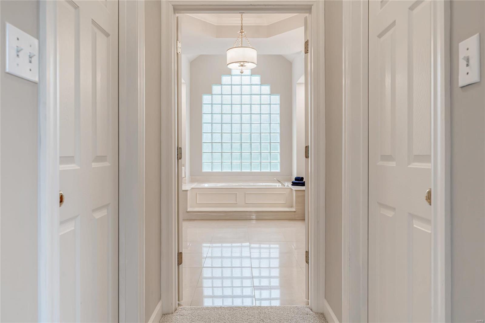 Manderleigh Of Town & Country - Residential