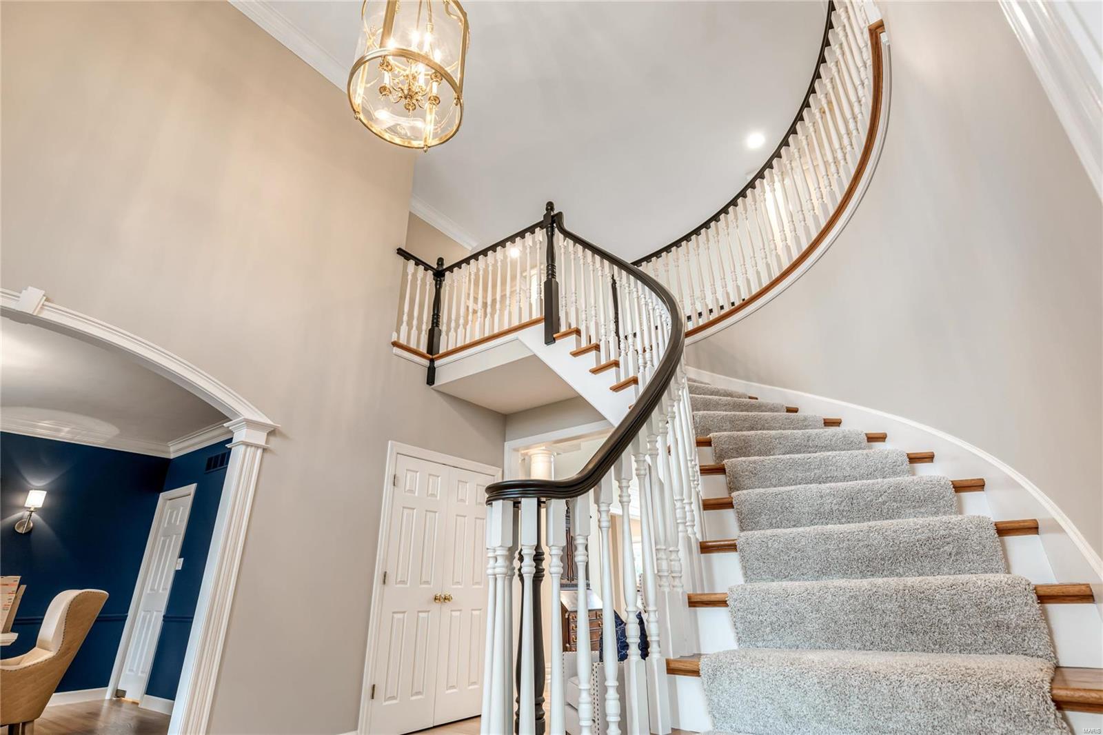 Manderleigh Of Town & Country - Residential