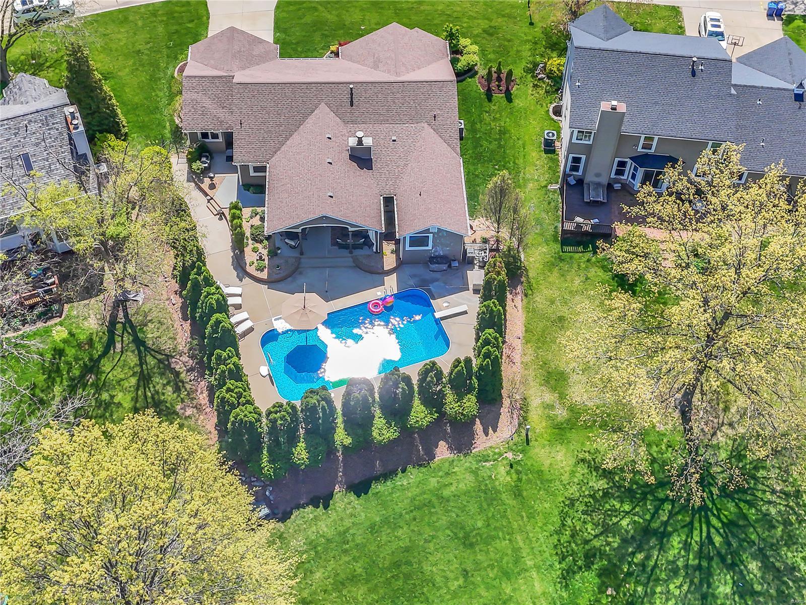 13 Ravens Pointe