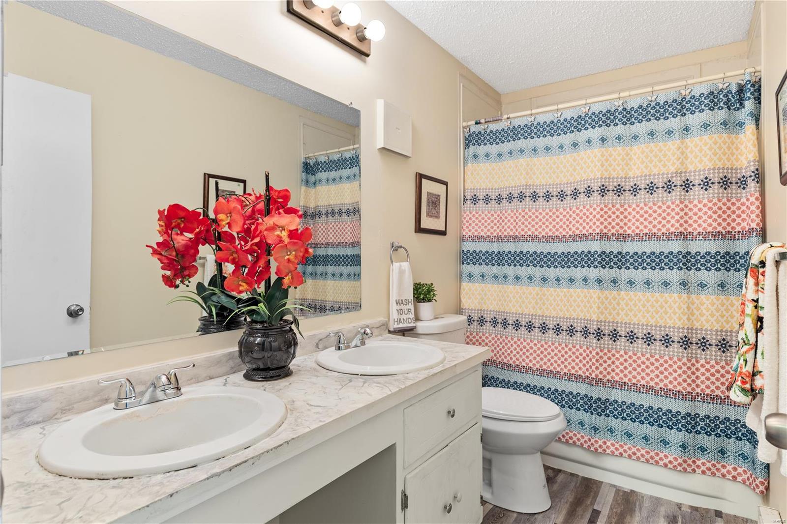 Hazelwood, Missouri 63042, United States, 4 Bedrooms Bedrooms, ,2 BathroomsBathrooms,Residential,Pending,56212