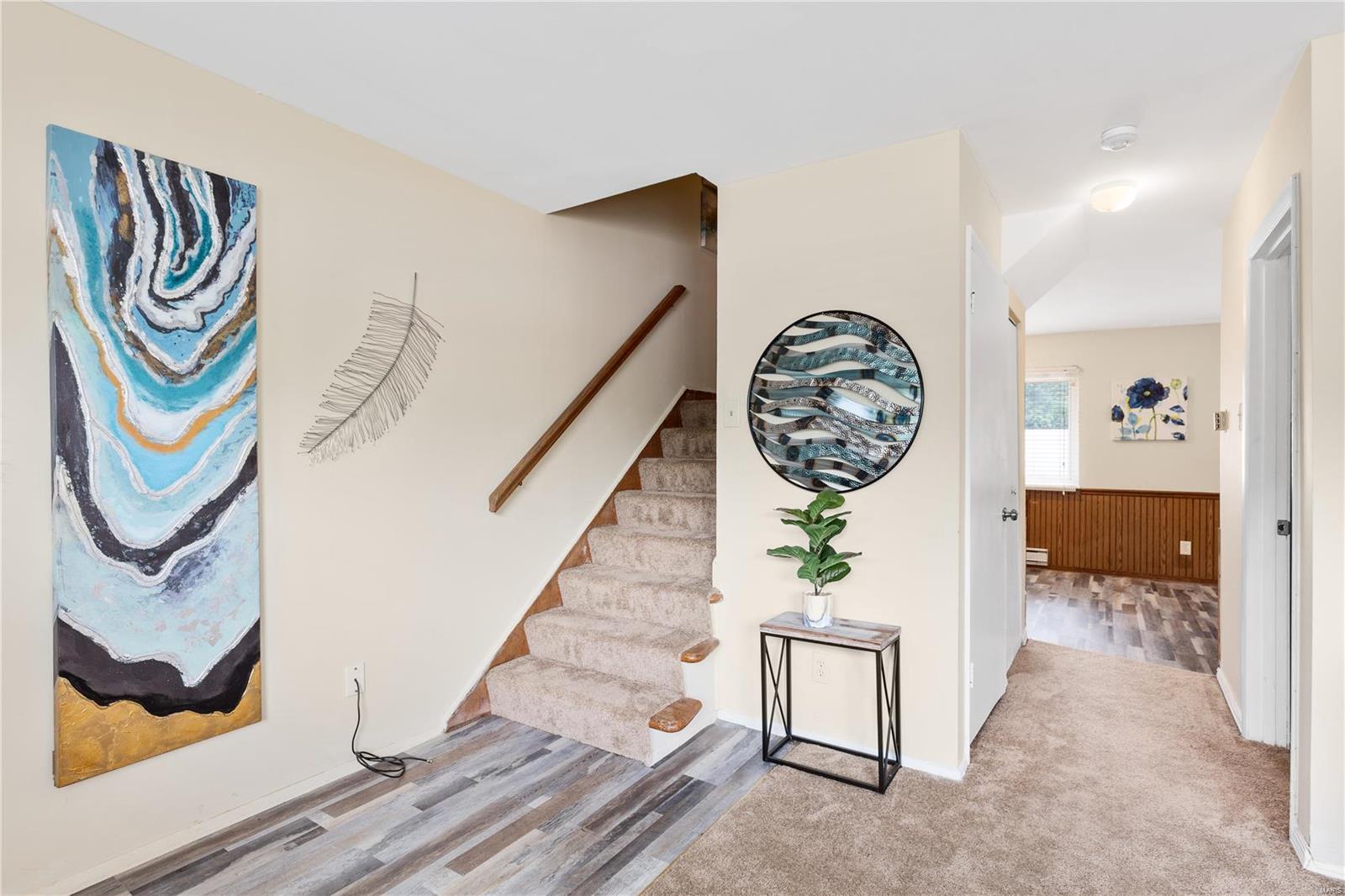 Hazelwood, Missouri 63042, United States, 4 Bedrooms Bedrooms, ,2 BathroomsBathrooms,Residential,Pending,56212