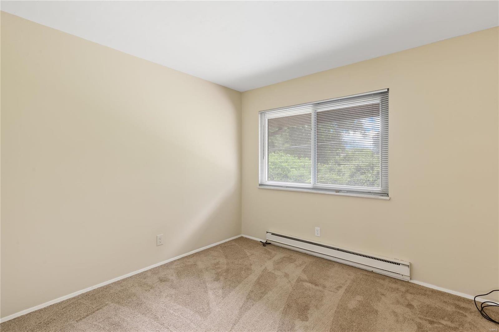 Hazelwood, Missouri 63042, United States, 4 Bedrooms Bedrooms, ,2 BathroomsBathrooms,Residential,Pending,56212