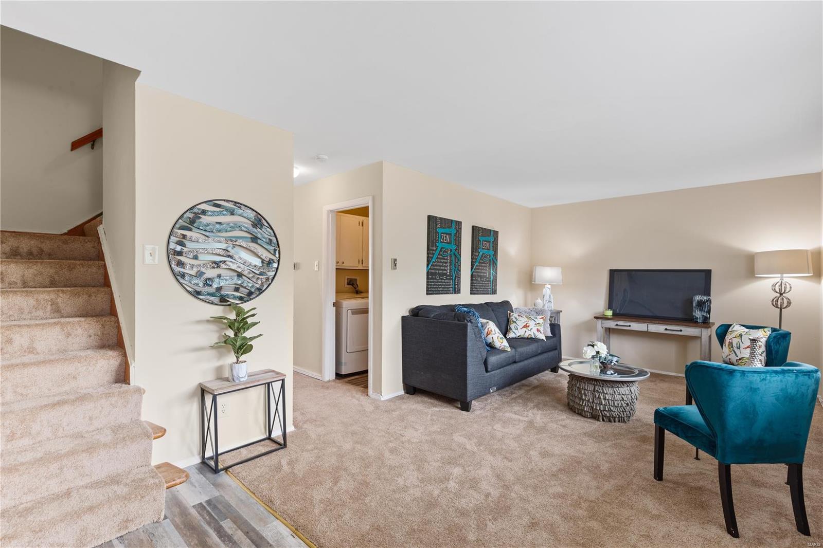 Hazelwood, Missouri 63042, United States, 4 Bedrooms Bedrooms, ,2 BathroomsBathrooms,Residential,Pending,56212