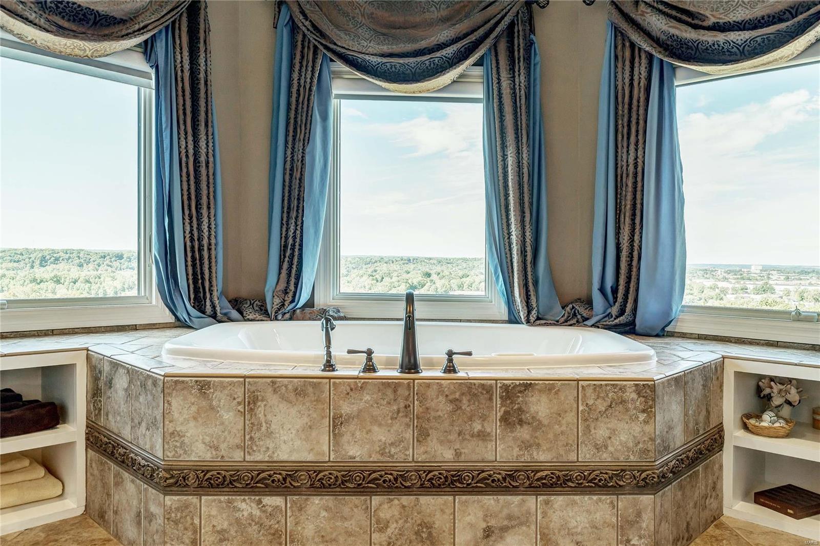 Tapawingo On The Green - Residential