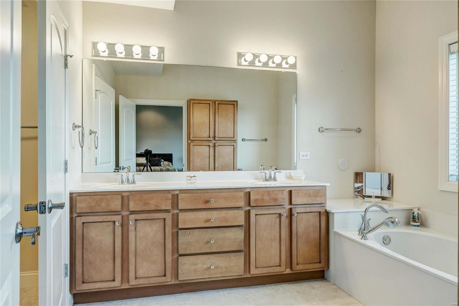 Tapawingo On The Green - Residential