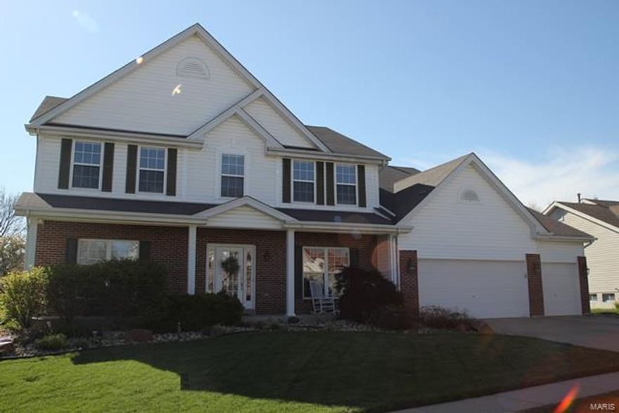 Stunning 1.5 story on large corner lot in sought after Aberdeen. Enter to a welcoming foyer & formal dining rm featuring gleaming hardwood floors. Wood continues to grand 2-story great room w/ a wall of west facing windows to garner that afternoon sun, gas fireplace, & ceiling fan. Opens to breakfast rm & kitchen boasting stunning slate tile floors, large ctr island, french doors to patio & large bar/butler pantry. Main floor luxury master suite w/ large bay window, full bath w/ double sink, separate shower & whirlpool tub w/ stained glass window. Upstairs find a spacious bonus rm, two bedrooms w/ a jack-n-jill bath, & a fourth bedroom w/ private bath. Backyard is an oasis w/ mature trees shading the brick patio & fencing for privacy. Updated lighting throughout, covered front porch, & 3 car garage, are just a few more amenities to this great home. Walk to subdivision pool! Close to local shops &  restaurants, & both I-70 & I-64.