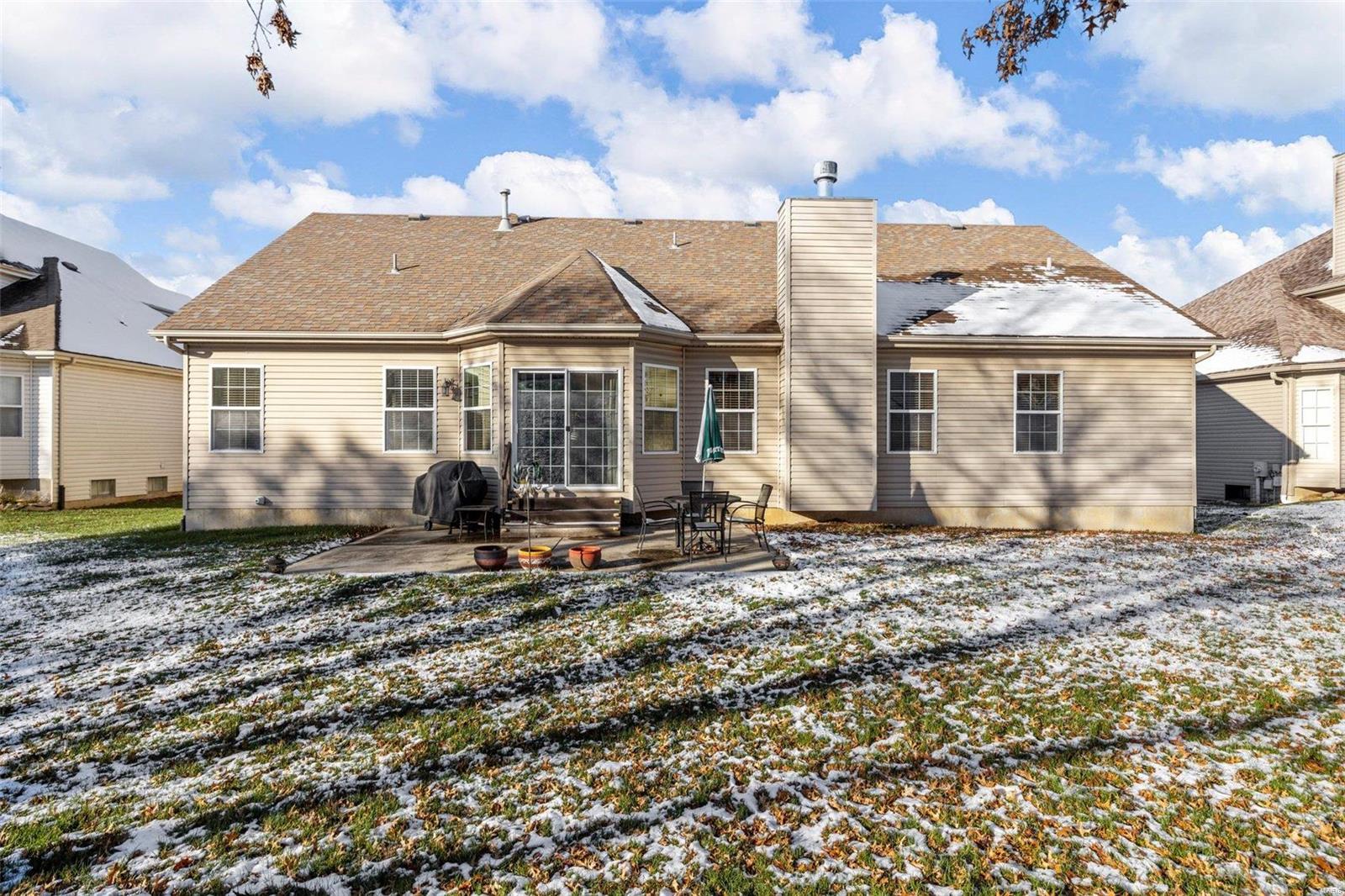 Lake St Louis, Missouri 63367, United States, 3 Bedrooms Bedrooms, ,2 BathroomsBathrooms,Residential,Pending,29722