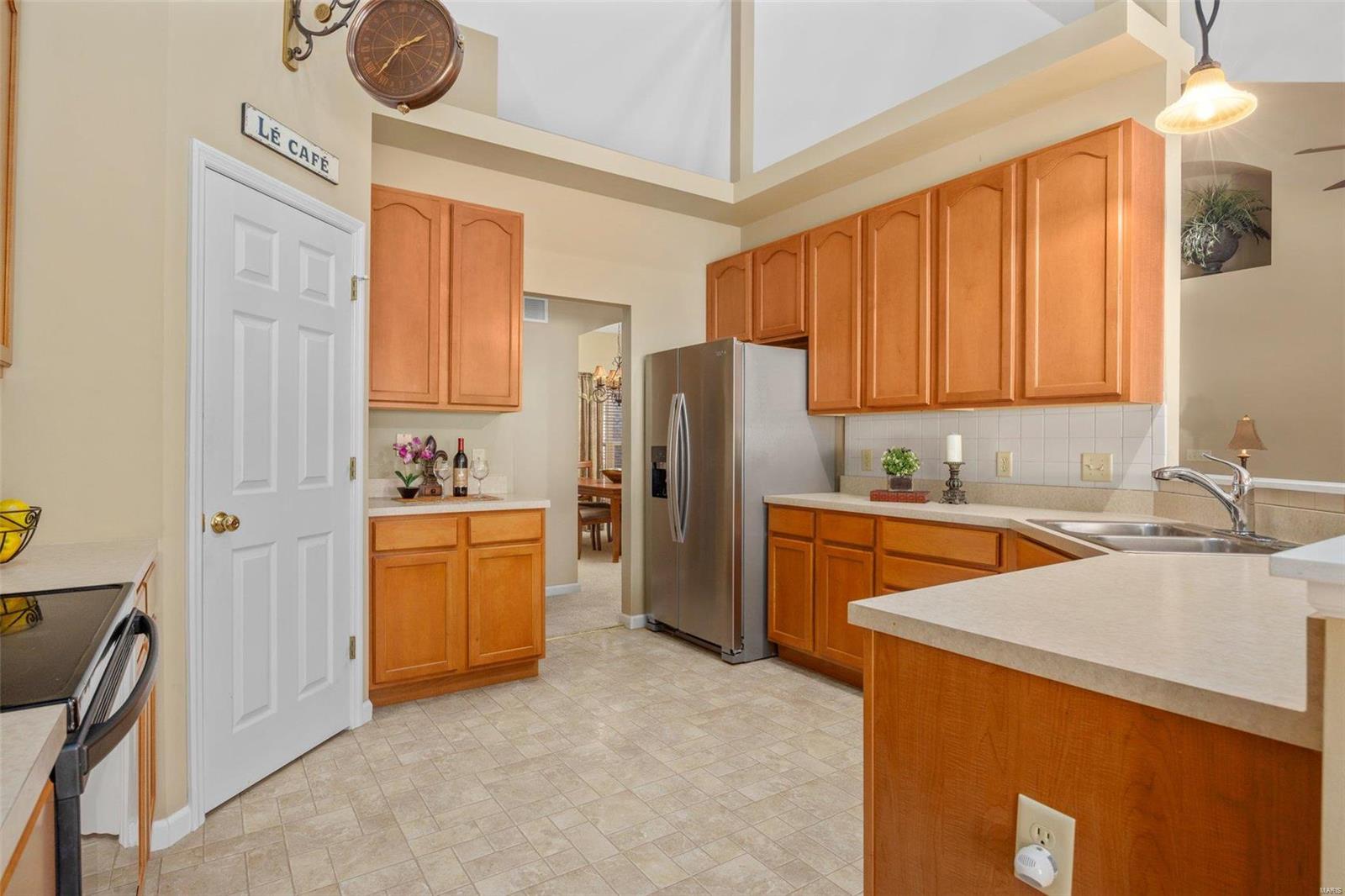 Lake St Louis, Missouri 63367, United States, 3 Bedrooms Bedrooms, ,2 BathroomsBathrooms,Residential,Pending,29722