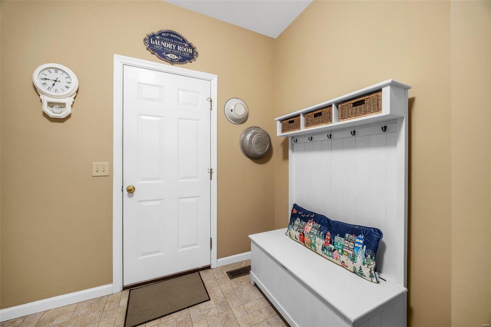 Lake St Louis, Missouri 63367, United States, 3 Bedrooms Bedrooms, ,2 BathroomsBathrooms,Residential,Pending,29722