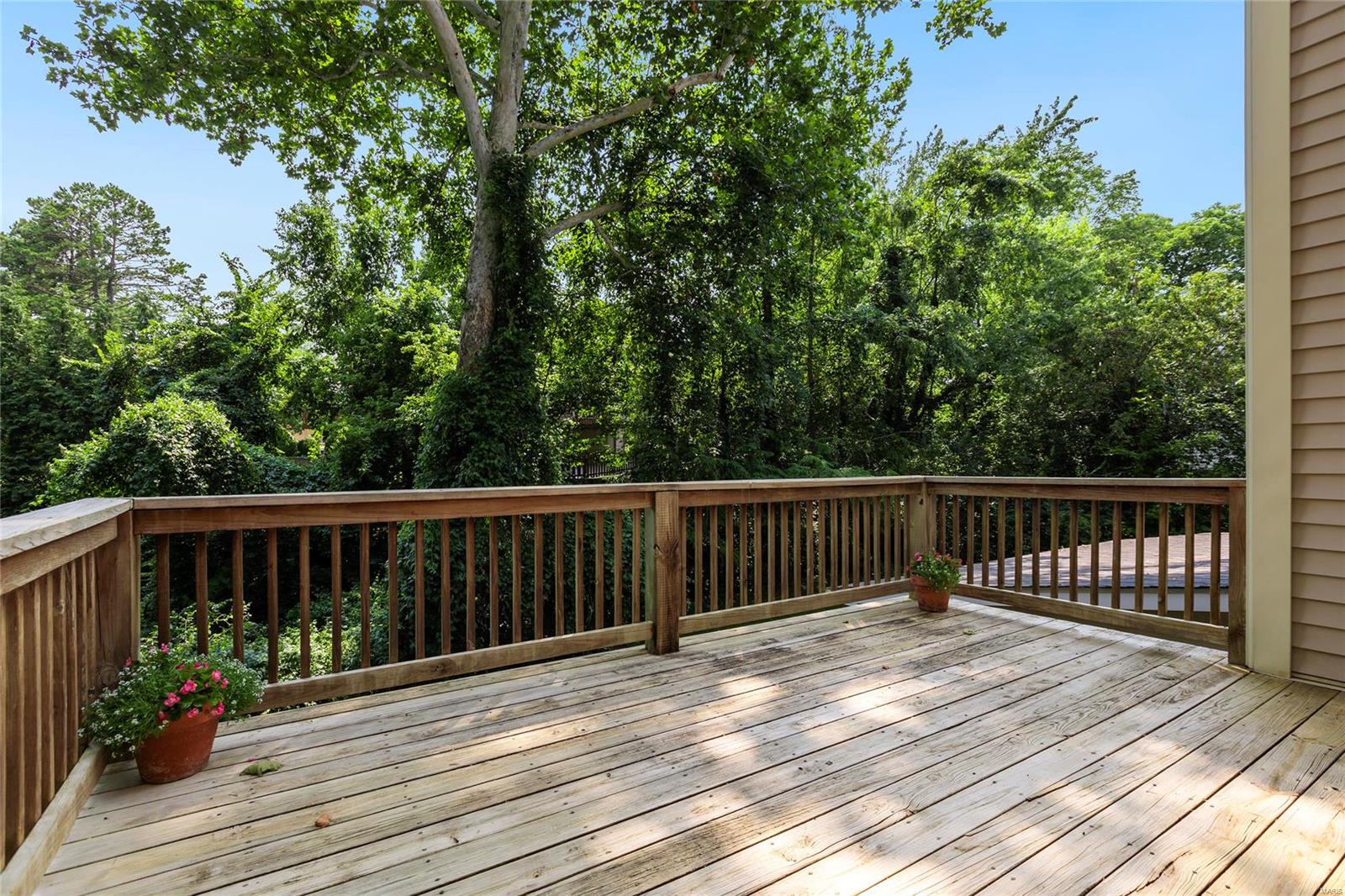 Ballas Pond - Residential