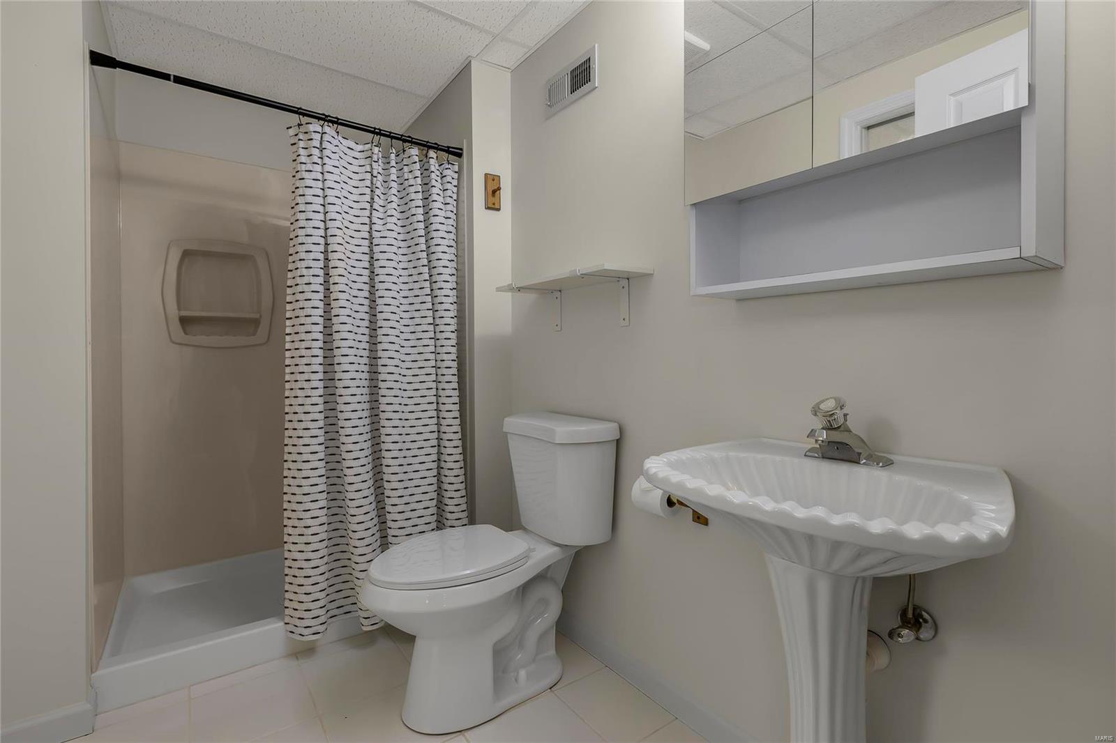 Ballas Pond - Residential