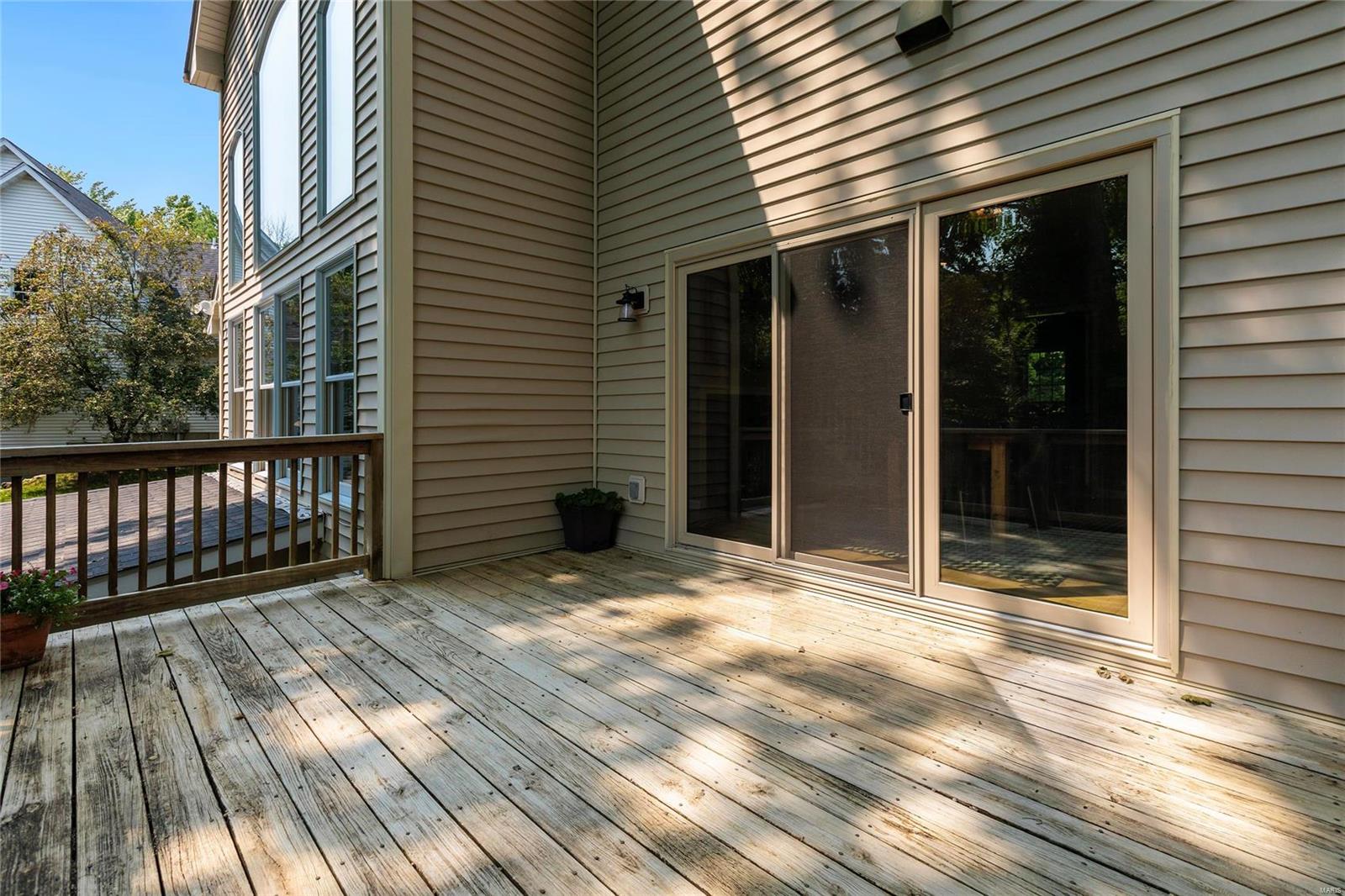 Ballas Pond - Residential