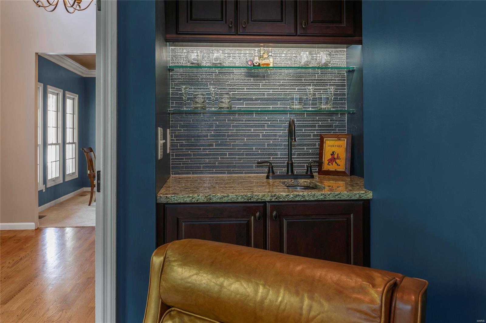 Ballas Pond - Residential