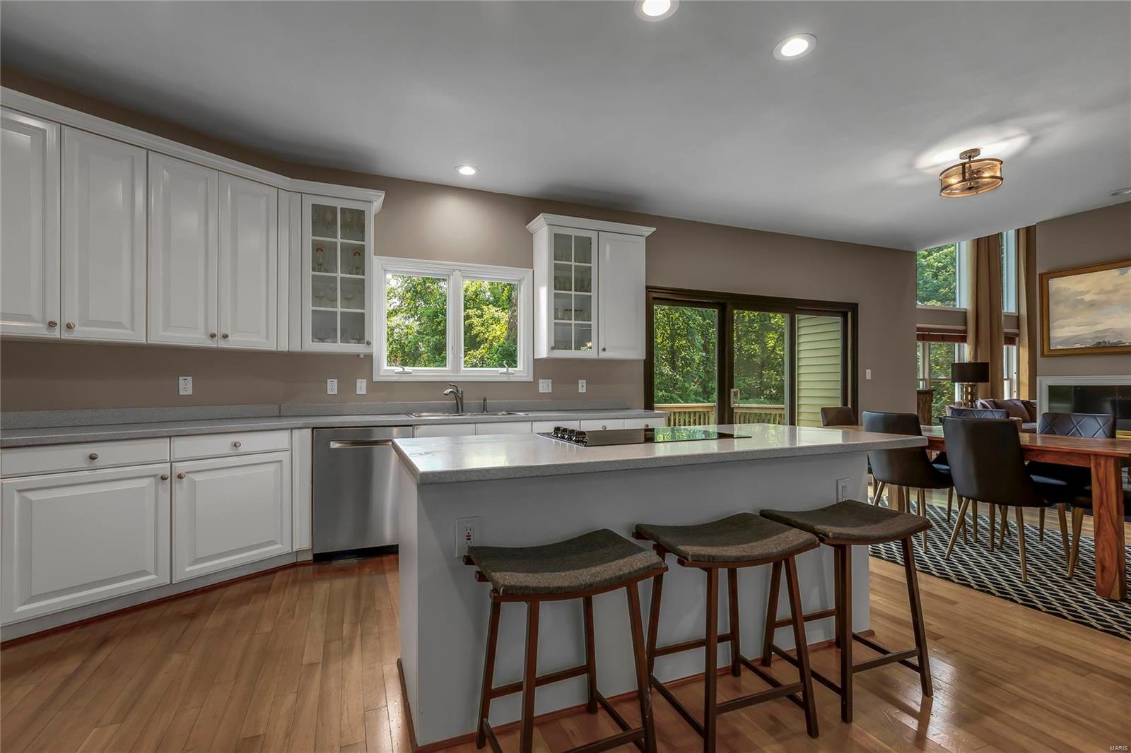 Ballas Pond - Residential