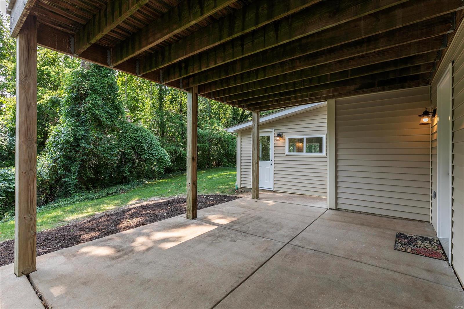 Ballas Pond - Residential